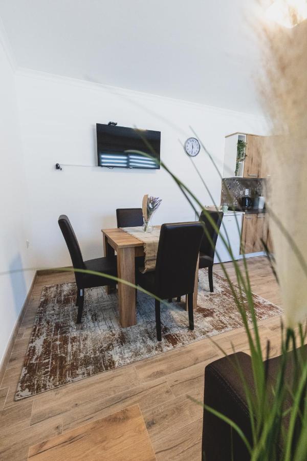 Alfa Apartmani Subotica Exterior foto