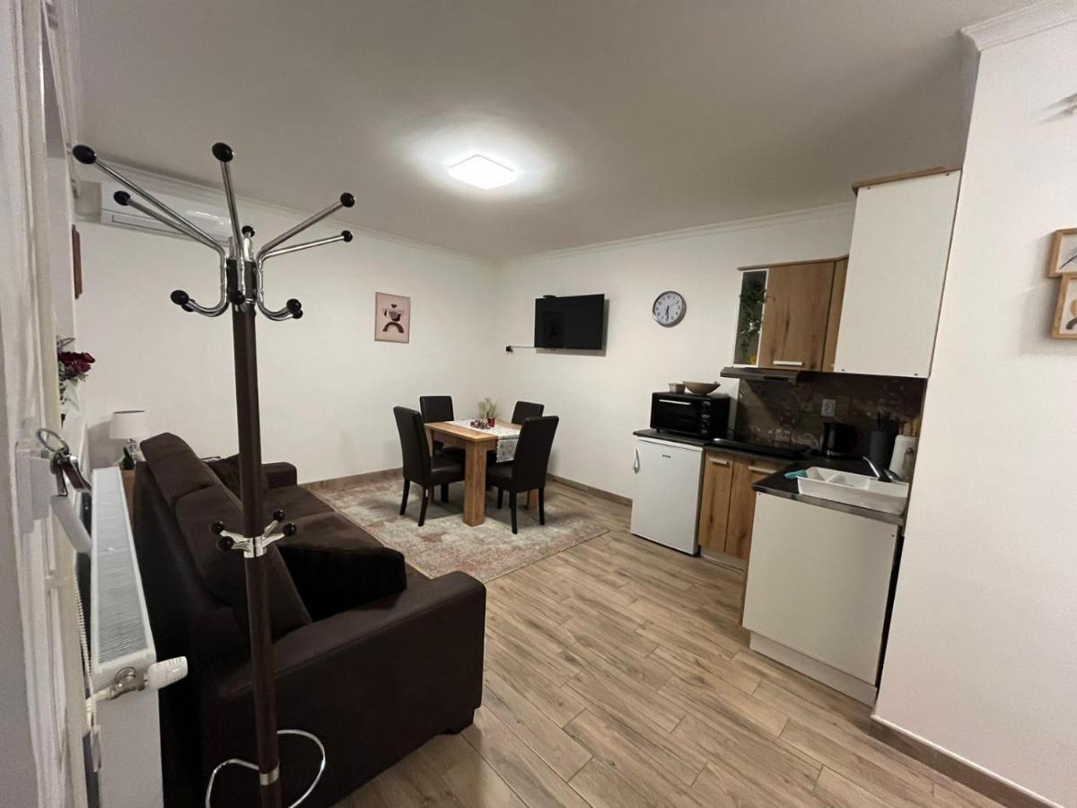 Alfa Apartmani Subotica Exterior foto